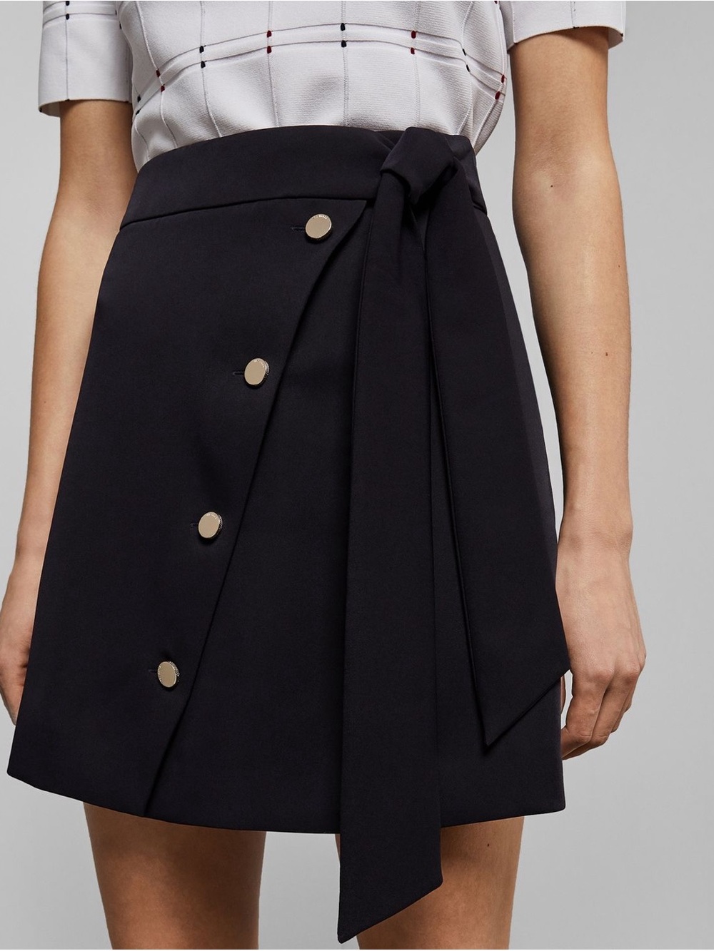 Ted Baker London the waist button detail mini skirt